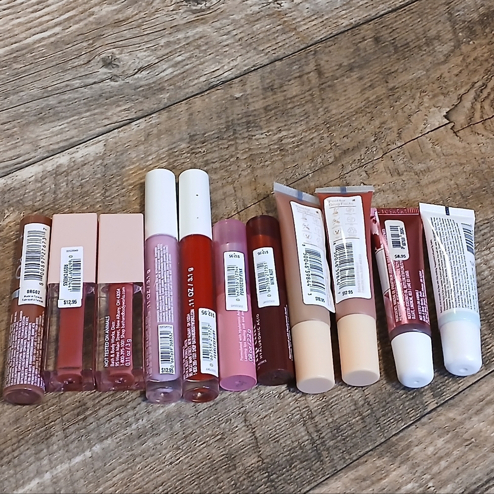 Bath & Body Works Lip Gloss & Balm (11) - Picture 5 of 8